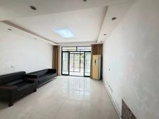 一楼送院子满足您的一切需求 业主已委托看房有钥匙 价格可谈