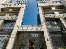 南京西路地铁口!人民广场!旺旺大厦!兴业太古汇旁正对电梯厅!