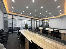 24空调 和谐大厦230平实拍 电梯口 全套家具 随时看