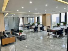 24空调 绿地之窗260平实拍 朝向 视野好 随时看