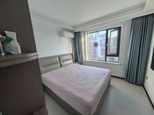 新出小套带地暖,家具家电全送,好楼层采光漂亮,看中可刀