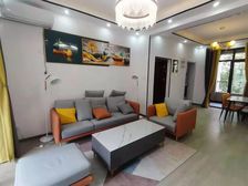 电梯小洋房 中间楼层 带双阳台 小区人车分流 房东诚意出售