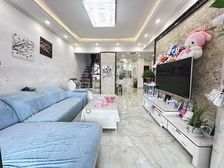 星尚湾顶楼复式自住装修满五 带车位方便看房 一套