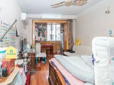 内环边,3/4/13线旁一梯三户 中间楼层 有钥匙 看房随时