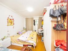 新普陀、梅陇、中间楼层、采光充足 、看房随时方便