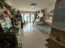 一楼带大院子,南北通透,家具家电齐全,新装修,看中可谈