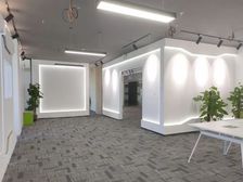 亦庄核心区荣昌东街中航技广场900平米 精装半层 三面采光