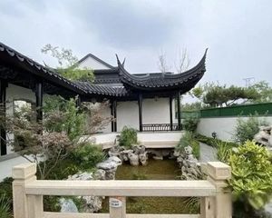 (实地拍摄)济南的别墅!背山面水中式苏派别墅,有格调双拼社区