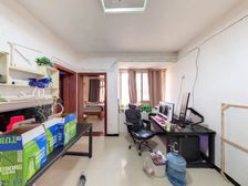 精装两房 采光好 可拎包入住 生活成本低 业主免费停车