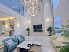 滇池 NE 新装修拎包入住 类独栋别墅1880萬可刀随时可看