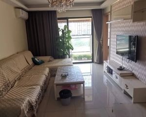 地铁洋房万科物业金色悦府中间楼层3房2厅南北通透