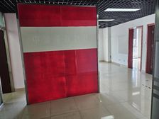 东向采光 4个,开放办公区(适合12-15人办公)