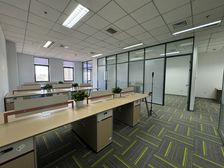 亦庄东区 临京东大厦 265平米 精装配套全 交通方便