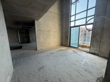 顶层复式 大悦花园172平 白坯 中空客厅格局好 南北通透