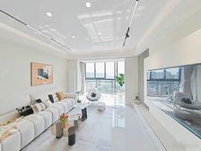 全新精装修出售,户型微改造功能区合理,高楼层采光好