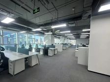 名企环绕 超5A甲级 写字楼 国资委控股 正对电梯带家具