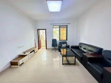 一中南小的中间 朝南三房直接入住 首付低!