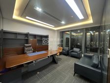 蛤地地铁口,寰宇汇金UCC,精装使用2隔间带办公家具,特价盘