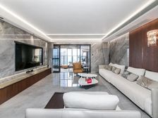 金亨利新出豪装五房,实地看过,业主急卖,看房方便。