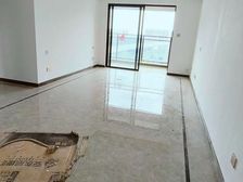 世茂国风滨江 业主诚售 价格可谈 南向精装三房 现房出售