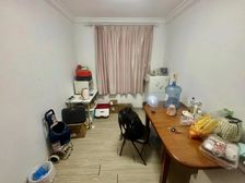 一楼送天井 配套齐全位置好 不靠马路价格好谈 随时可以看房