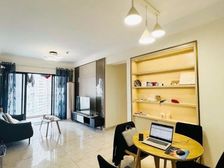 新福港鼎峰 商品住宅 有电梯 医疗配套成熟 出行方便 楼层好