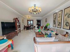 急售 万科缤纷四季南区 四房出售