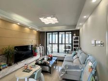 业主置换诚心急售,南北通透飞机户型三房,有产权车位,近地铁