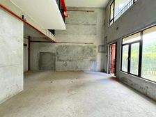 下叠,边套带大花园,80平地下室,位置好,诚心出售