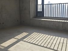 鲤城区保利天汇 135.69平4居 南向东边套 毛坯