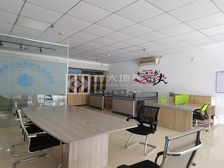 特价!国贸中心旁中盛精装写字楼,办公设备齐全,拎包即可办公