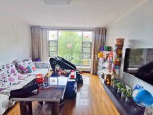 欣歆园 电梯房 精装 4室 135平 房东急置换 诚心出售