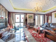 新江湾首府法式建筑风格 5居室空间大主卧客厅朝南