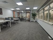 双面采光永新广场!创兴金融!人民广场业主直租得房率高精装修家