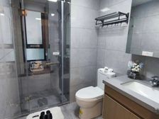 小区中间位置,非顶楼南3房,南向无任何遮挡