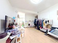 带卷帘门车库,飞机户型,可拎包入住,不靠马路不临街