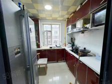 阳光华尔兹a区 交通便利 南北通透 装修好 商业配套成熟