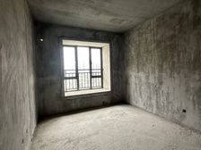 东海湾十二宴 115平3居 南向毛坯 看房方便