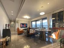 景观房 坐拥一线湖景 万科瑧山府04户型 高楼层 带车位