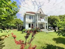 捷克小镇三期,大花园独栋,业主移民诚意出售,北进门南花园