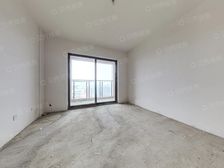 内金沙地铁旁次新房 低总价小套三客厅带阳台朝东南对中庭