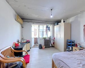 林校北里 2室1厅 55.84平 户型方正正规两居室交通便利