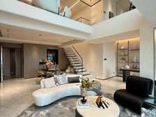 大悦城旁!水电气三通 精装复式公寓!带家具家电!包税!急售!