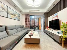 New九曲河轻轨2 精装三房 次新小区 对面就是星光