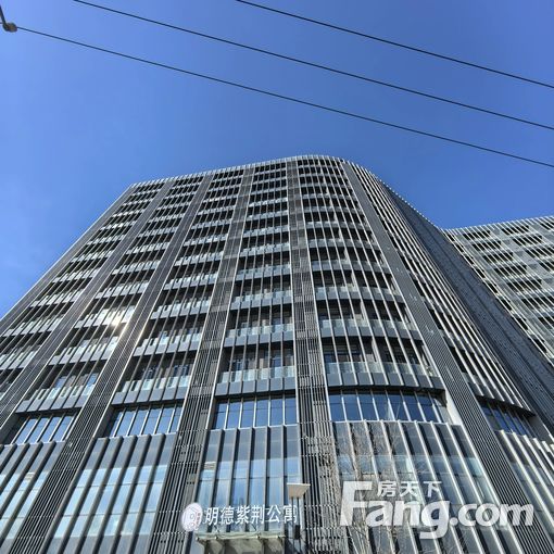 房山精装好房!包网物业!无中介!15层电梯房