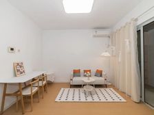 荣盛馨河郦舍 2室2厅 精装修