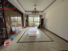 急售,九颂山河自带百平大露台,出门赣江,铜锣湾,稀缺好房