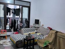新城明月苑,中间楼层,两室两厅一卫,普通住宅