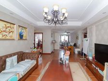 世茂三期 精装修 自住保养好 三开间朝南户型 价格大刀