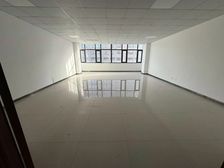 高区独院百步商务620平11隔断24空调好停车可直播